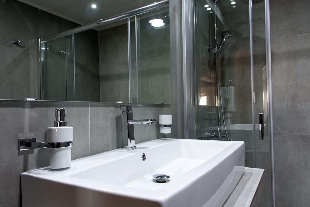 Ocean Waves Hotel Chania  ภายนอก รูปภาพ
