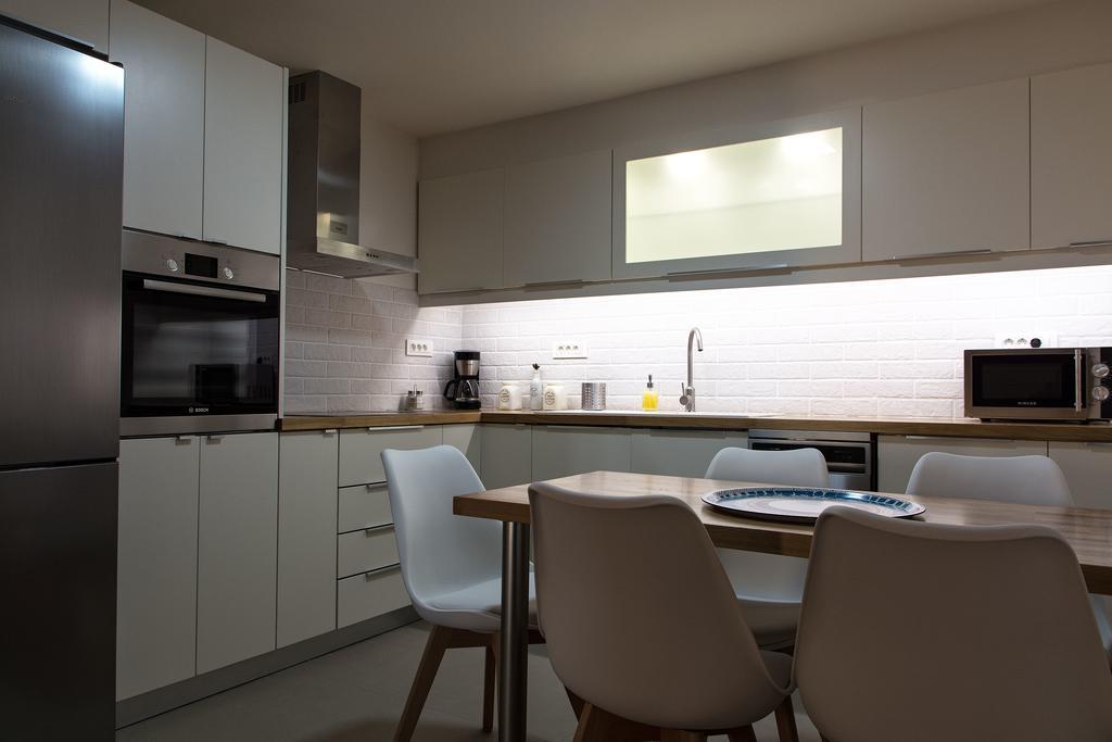 Ocean Waves Hotel Chania  ภายนอก รูปภาพ