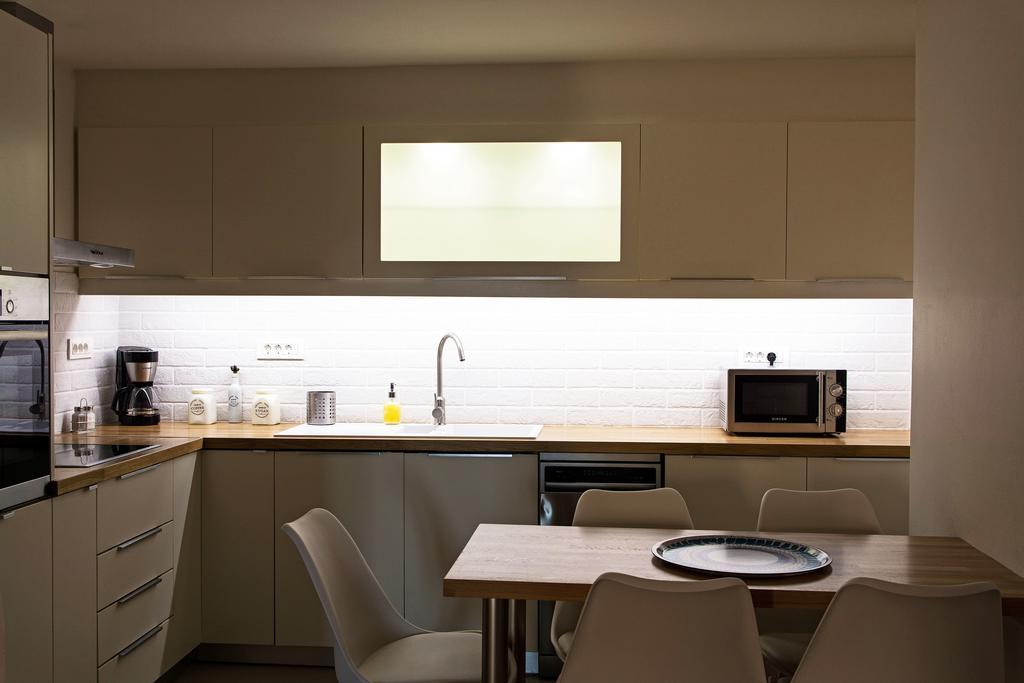 Ocean Waves Hotel Chania  ภายนอก รูปภาพ
